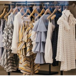 LIVE SHOW CLOTHING ITEM *AS IS* #452